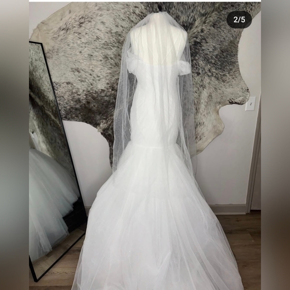 Wedding Dress - Picture 4 of 4